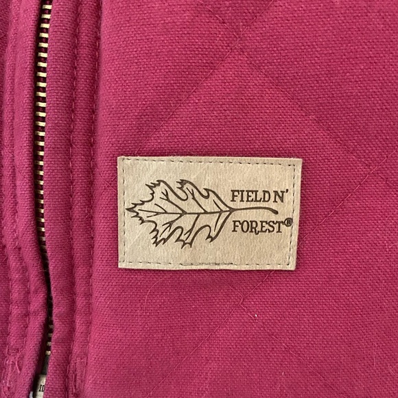 Field N Forest red Sherpa lined vest with inside & out pockets. So Warm & Cozy - Picture 2 of 11